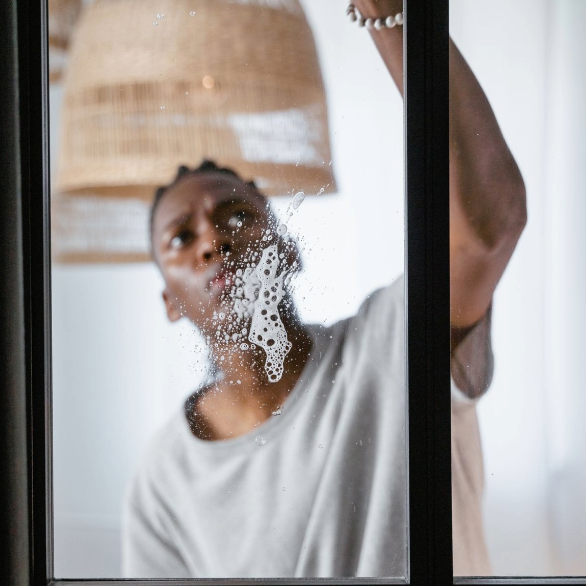 Home deep window cleaning